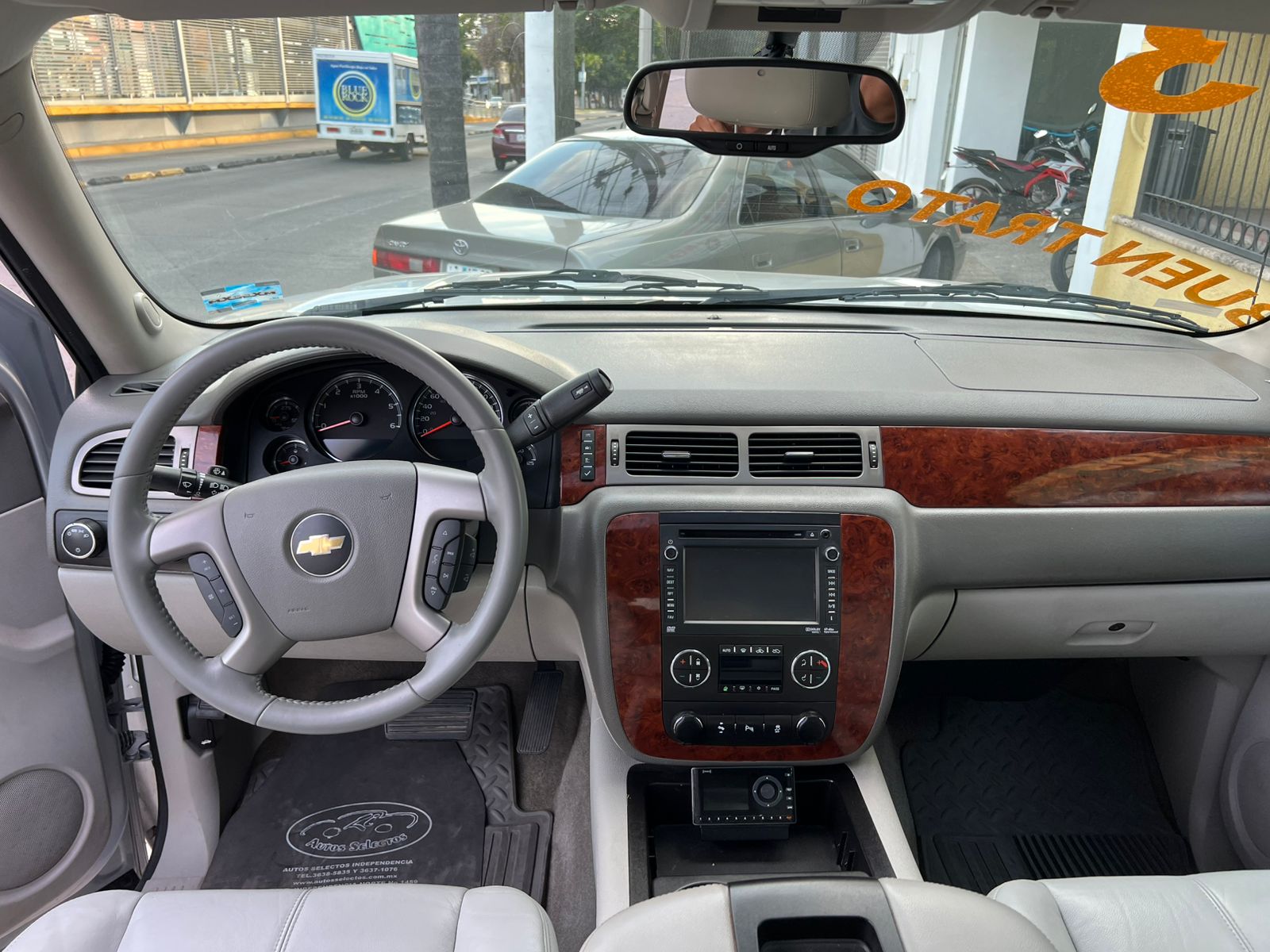 CHEVROLET AVALANCHE 4X4 QC PIEL TA 2013