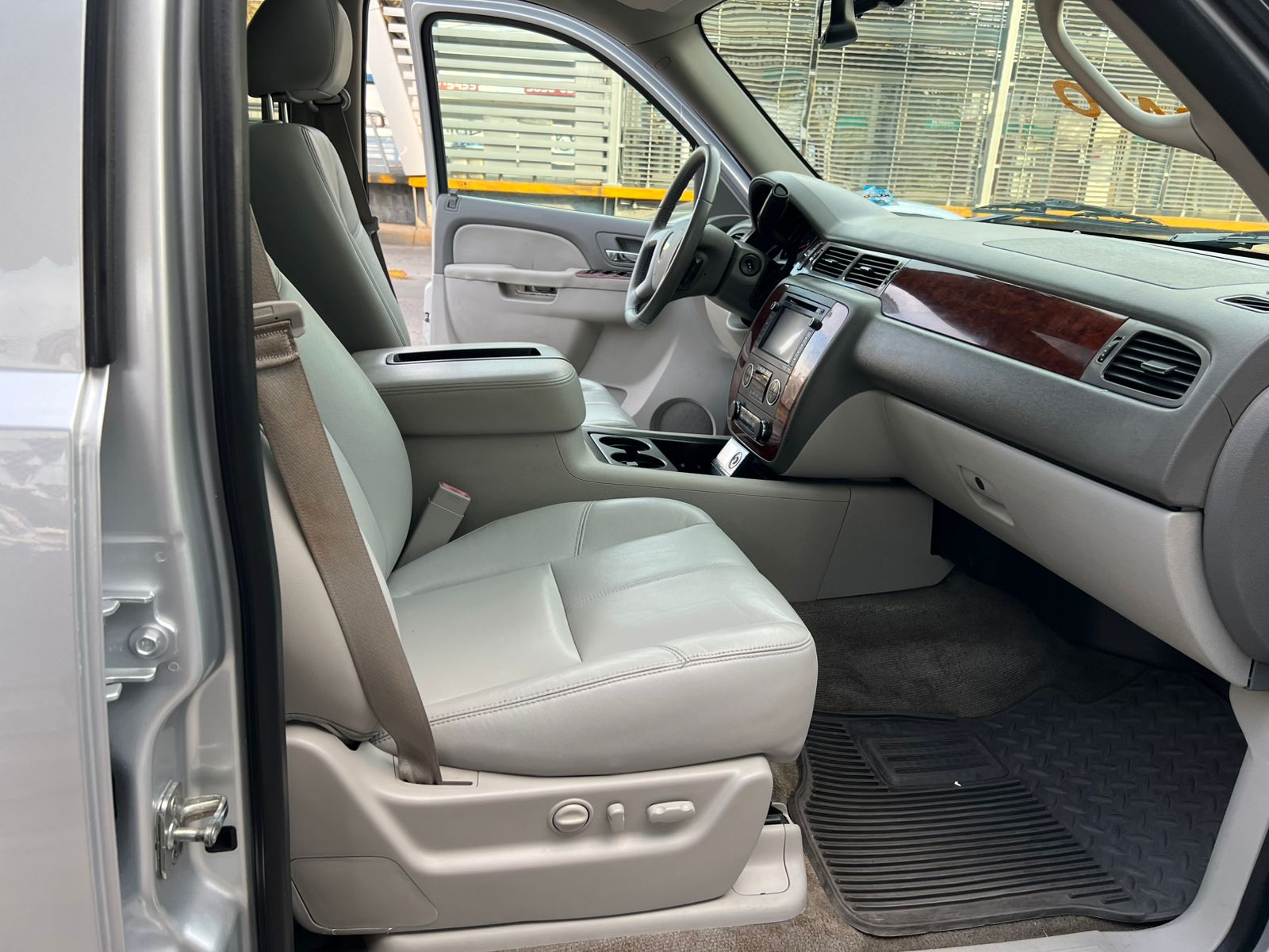 CHEVROLET AVALANCHE 4X4 QC PIEL TA 2013