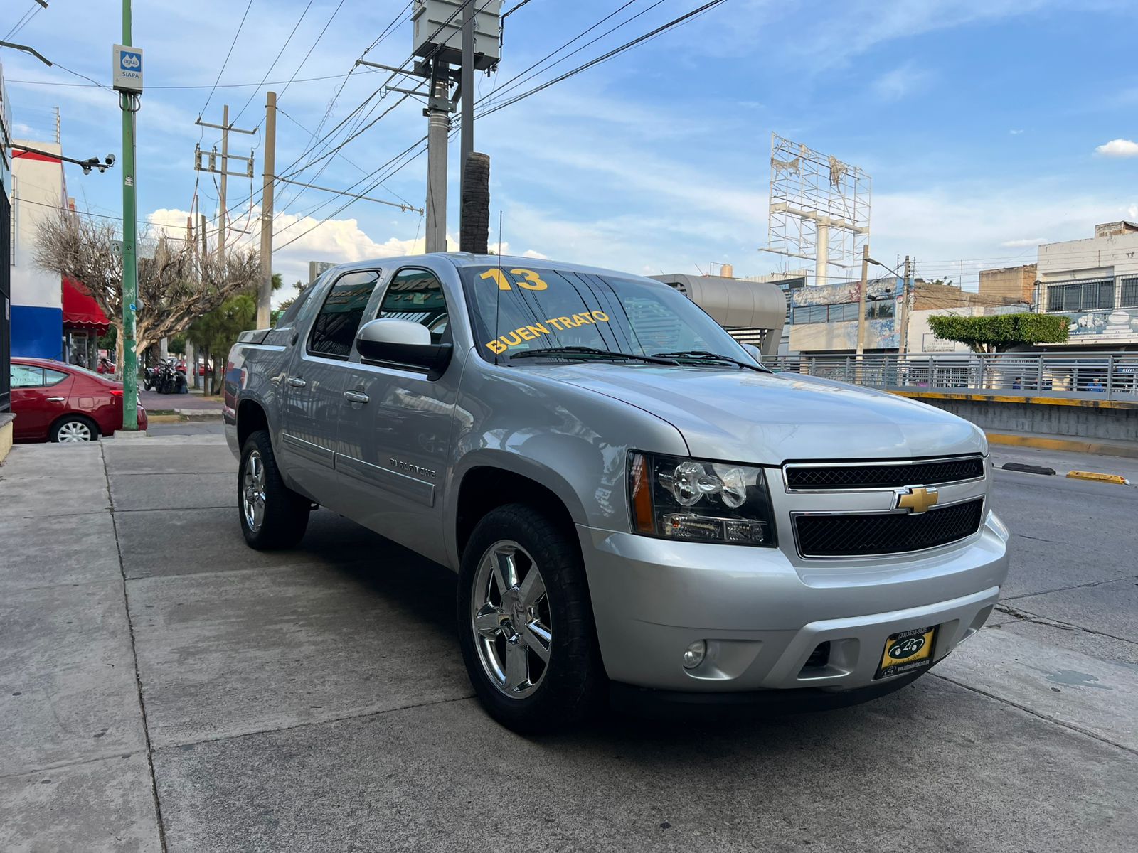 CHEVROLET AVALANCHE 4X4 QC PIEL TA 2013