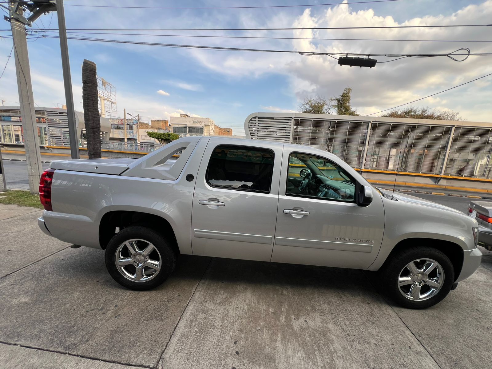 CHEVROLET AVALANCHE 4X4 QC PIEL TA 2013