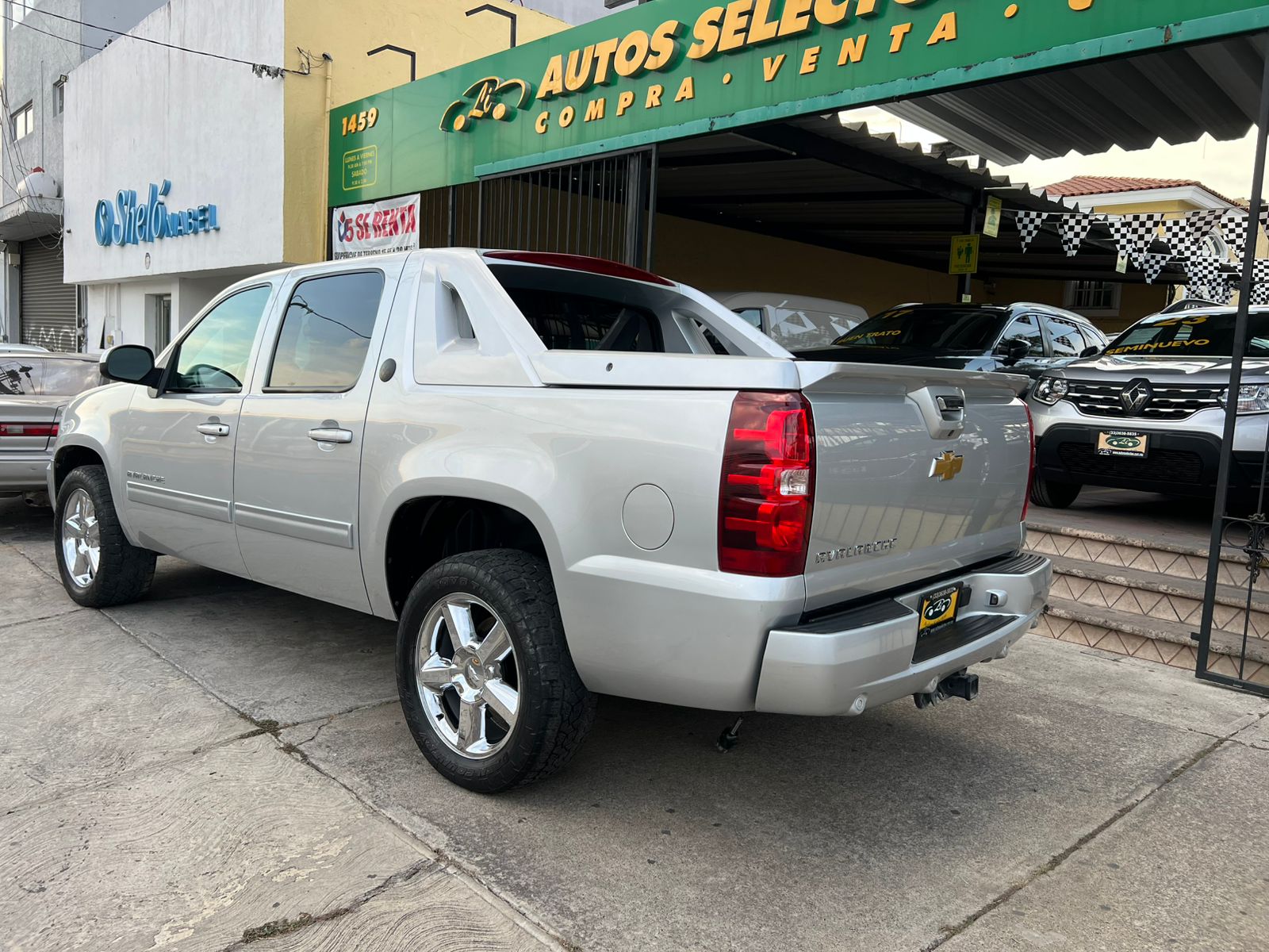 CHEVROLET AVALANCHE 4X4 QC PIEL TA 2013