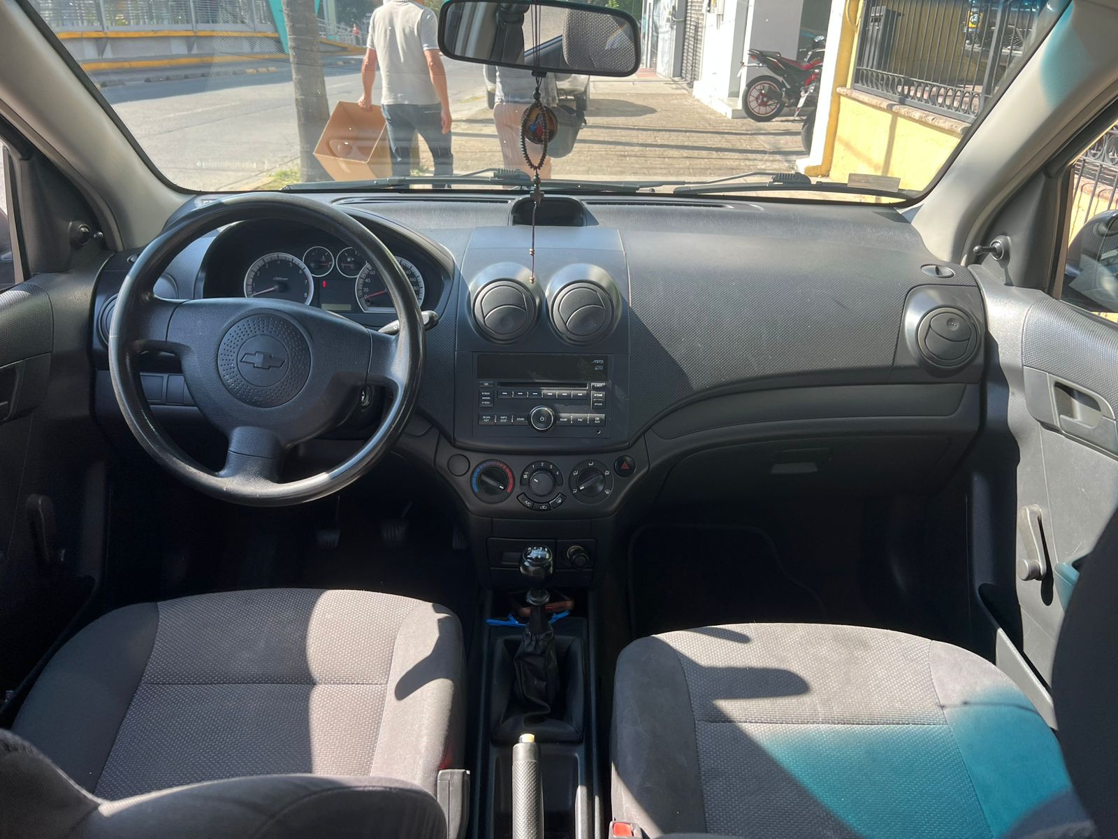 CHEVROLET AVEO LS SEDAN TM 2011