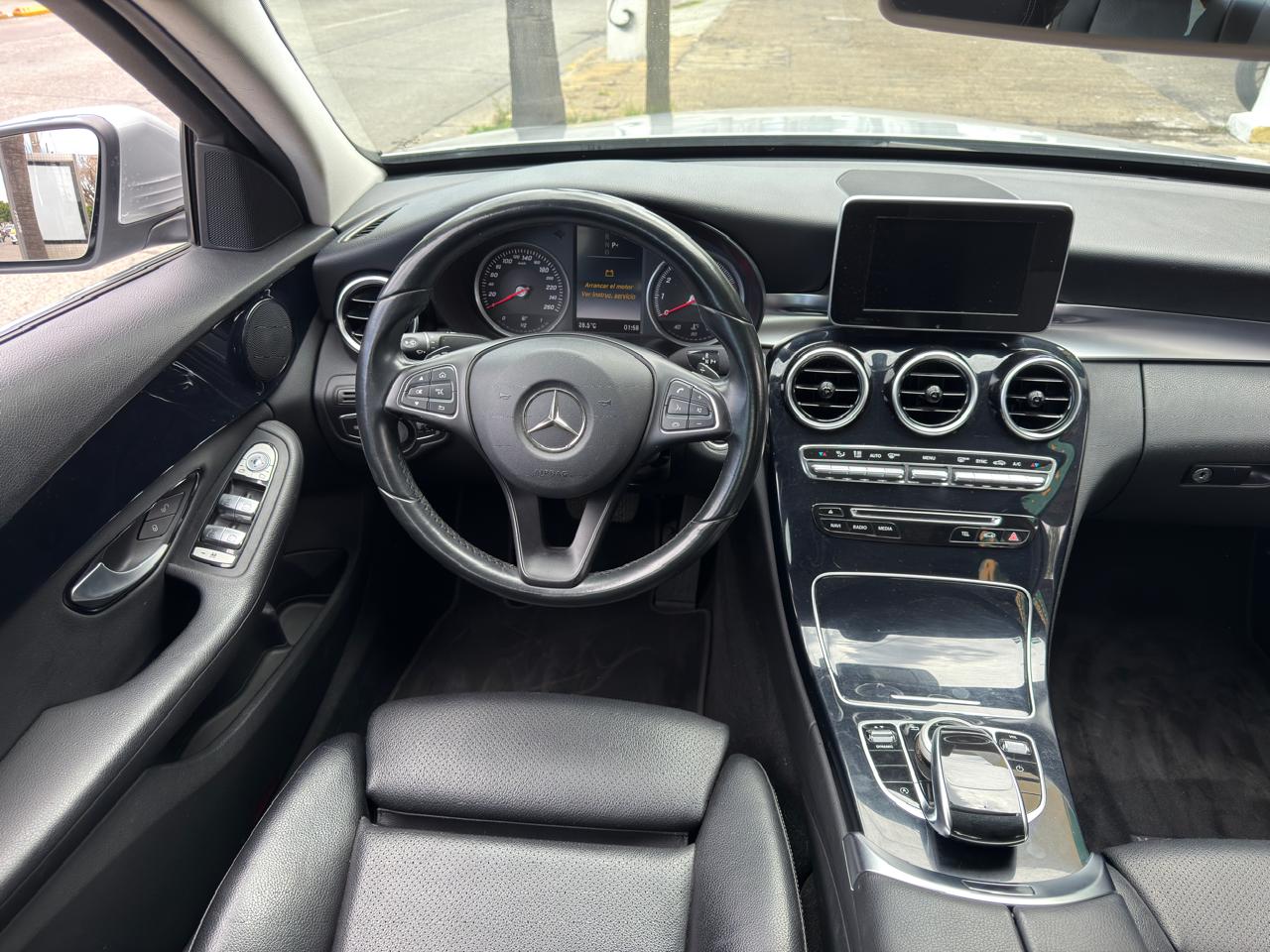 MERCEDES BENZ C180 CGI SEDAN TA 2016