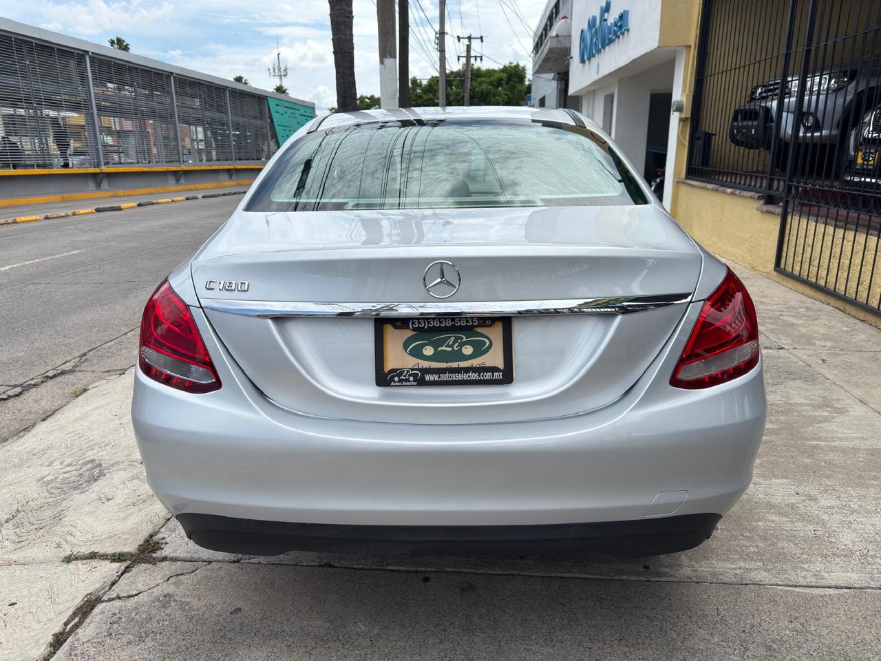 MERCEDES BENZ C180 CGI SEDAN TA 2016