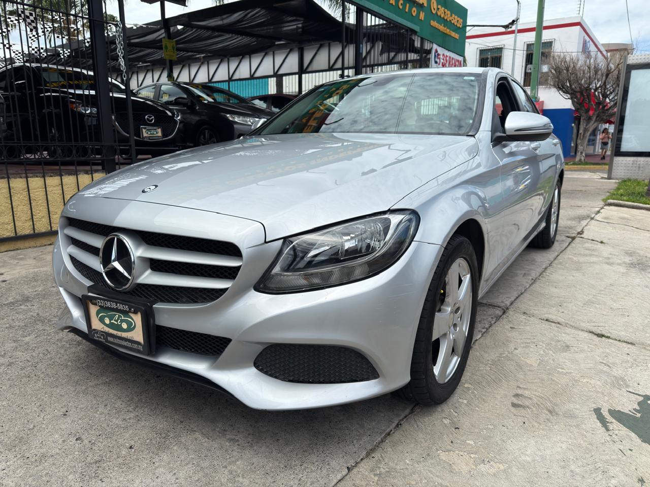 MERCEDES BENZ C180 CGI SEDAN TA 2016