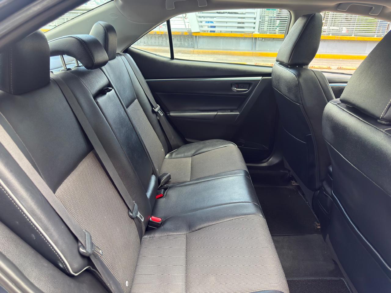 TOYOTA COROLLA S SEDAN TA 2016