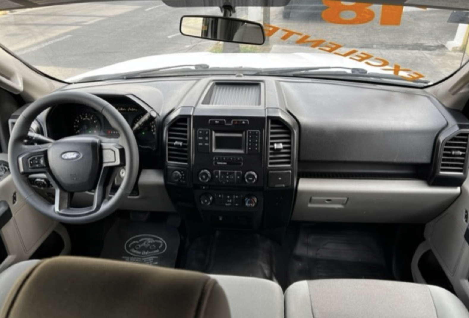 FORD F150 XL 4X4 DOBLE CAB TA V6