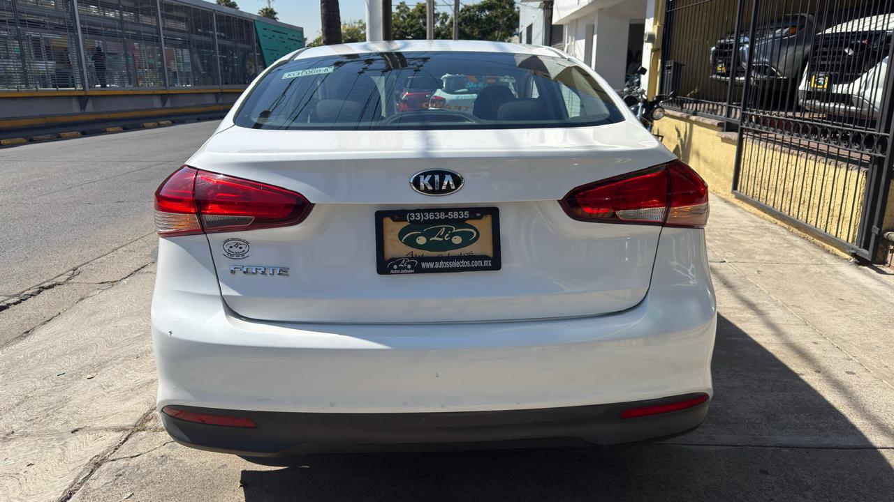 KIA FORTE LX SEDAN TM 2017