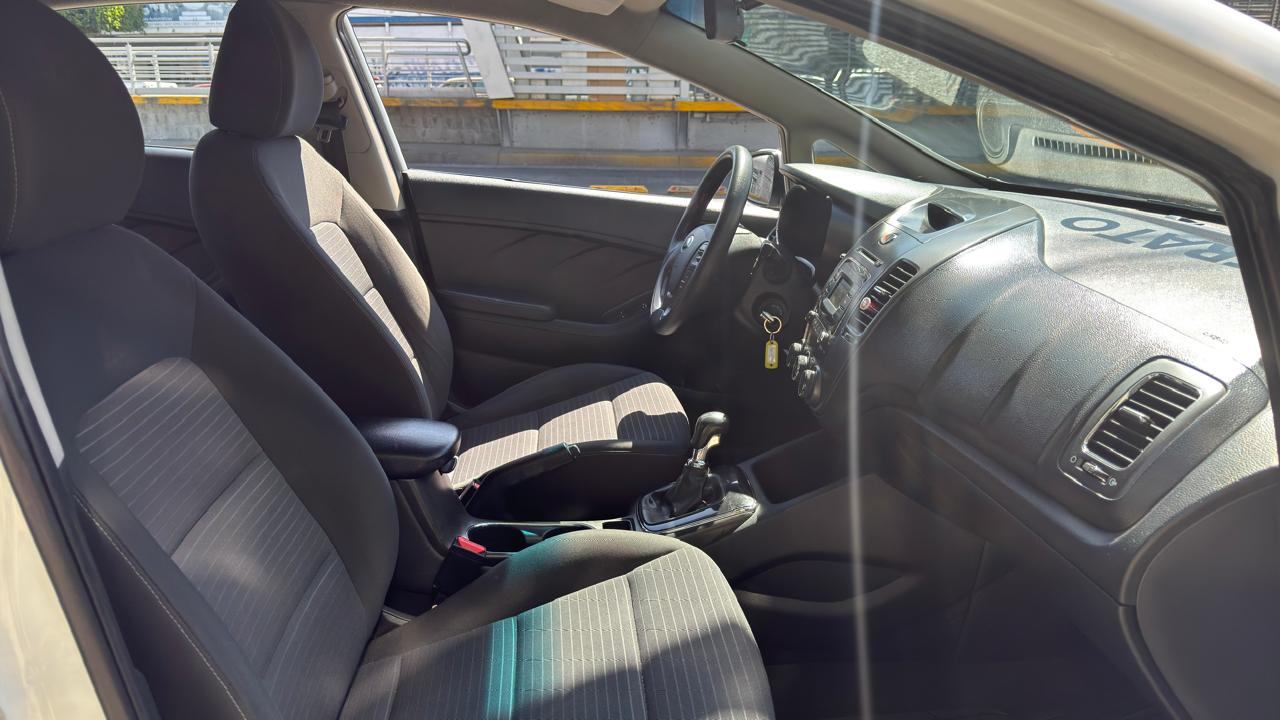 KIA FORTE LX SEDAN TM 2017