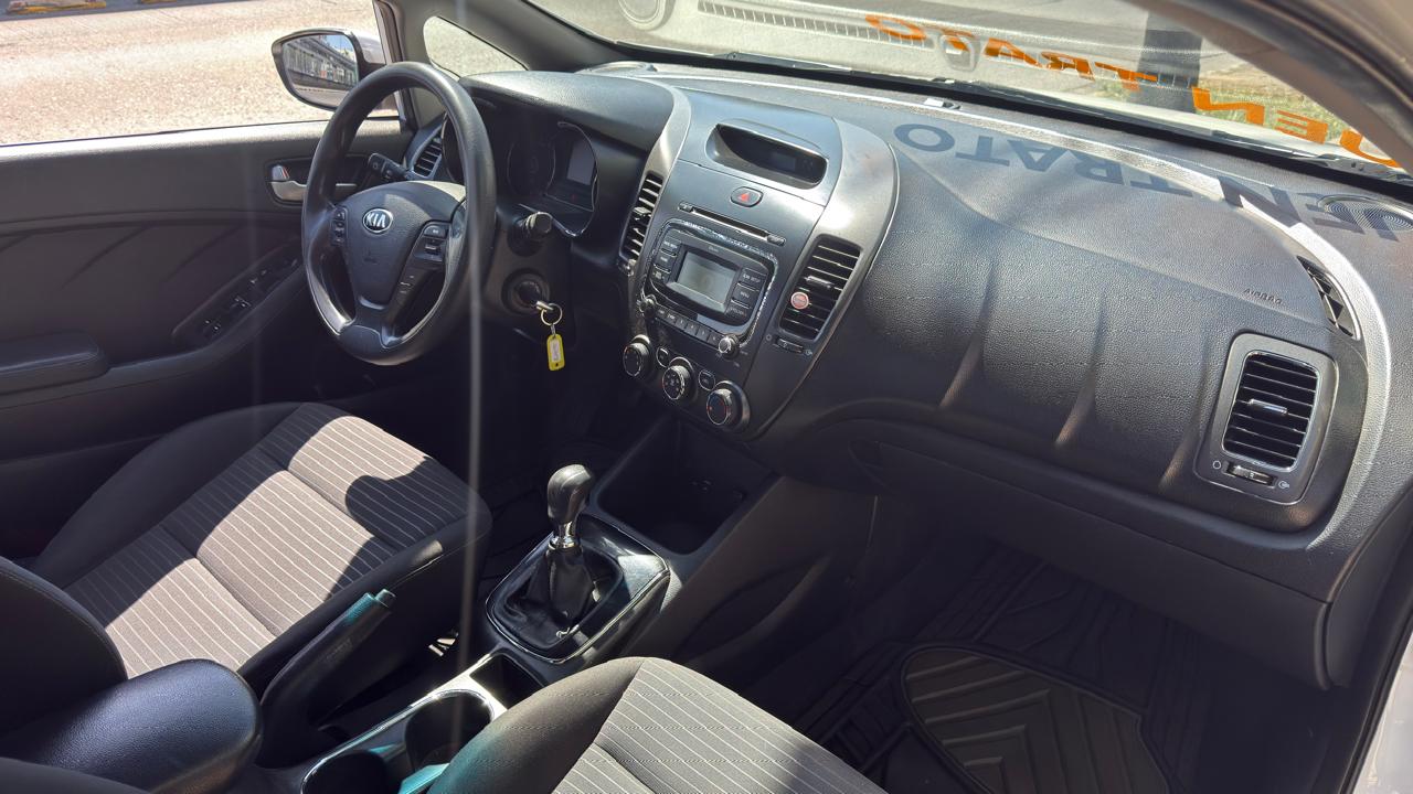 KIA FORTE LX SEDAN TM 2017
