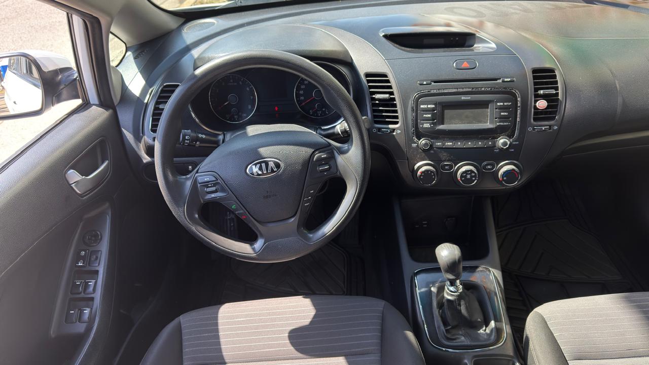 KIA FORTE LX SEDAN TM 2017