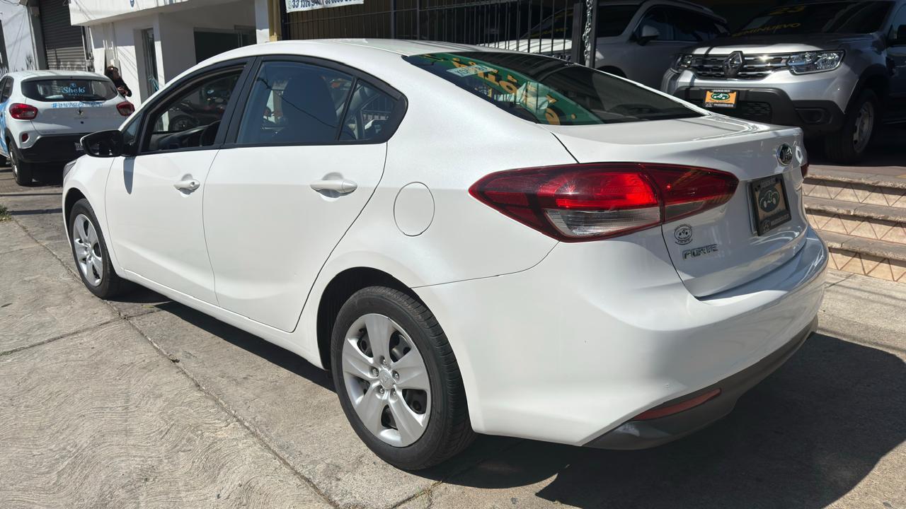 KIA FORTE LX SEDAN TM 2017
