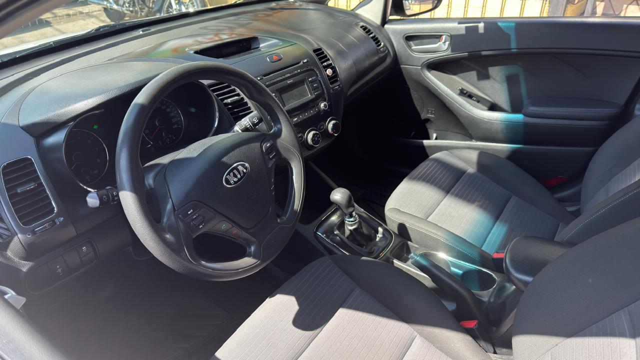 KIA FORTE LX SEDAN TM 2017