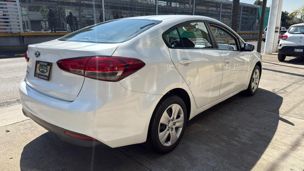KIA FORTE LX SEDAN TM 2017