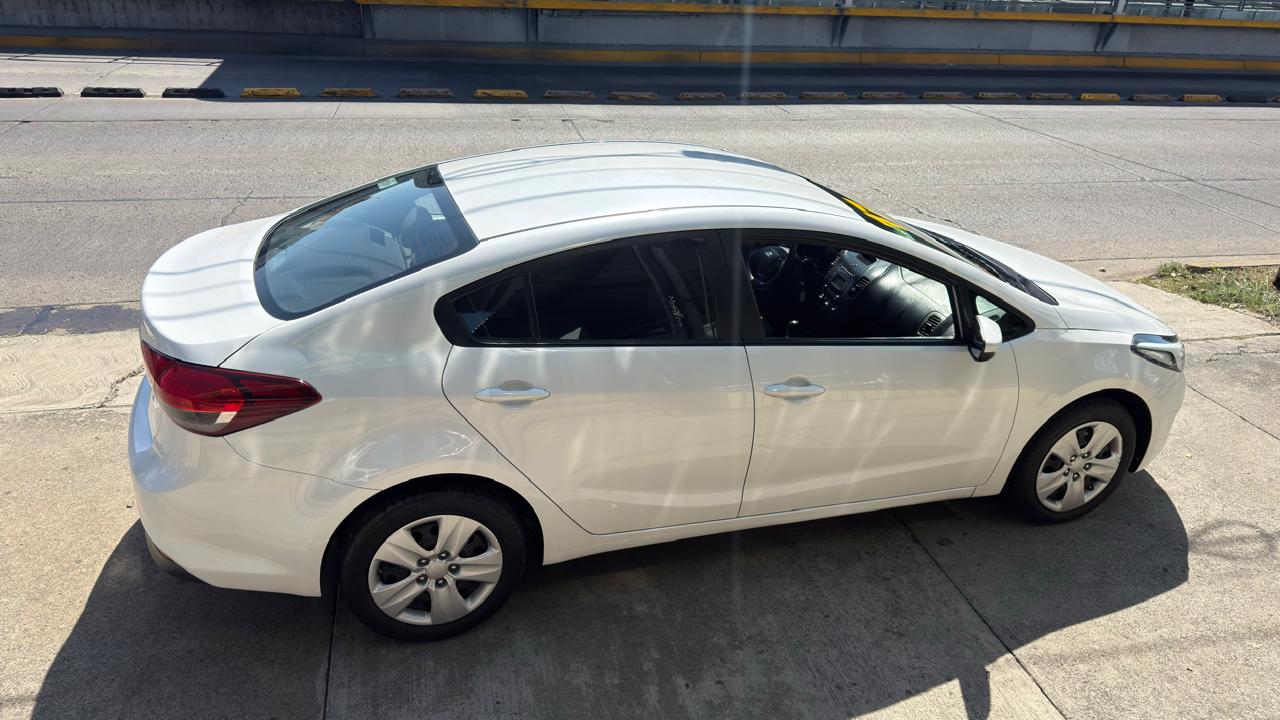 KIA FORTE LX SEDAN TM 2017
