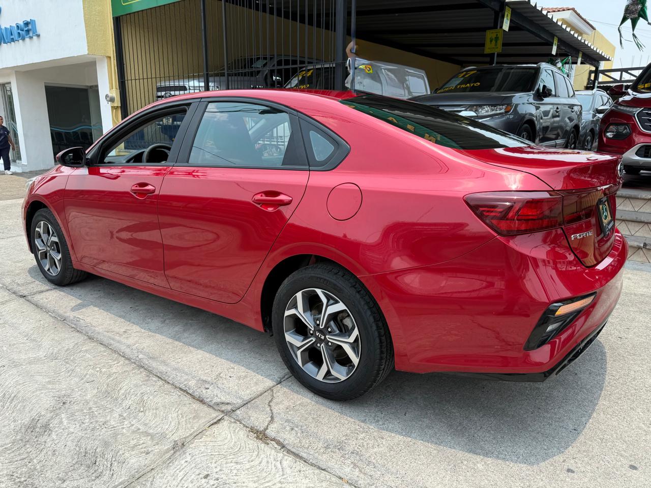 KIA FORTE LX SEDAN TA