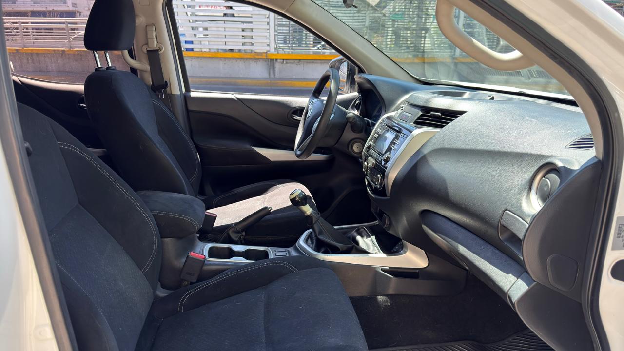 NISSAN NP300 FRONTIER LE DOBLE CAB 4X2 TM 2018