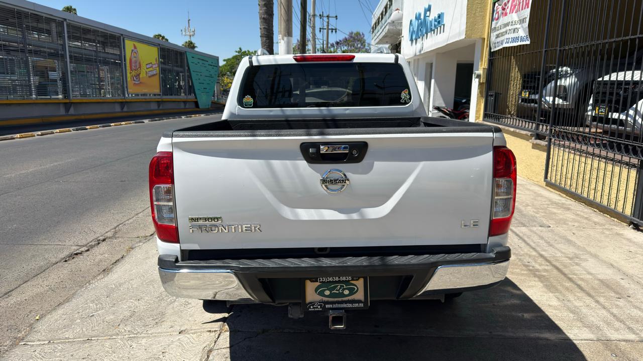 NISSAN NP300 FRONTIER LE DOBLE CAB 4X2 TM 2018