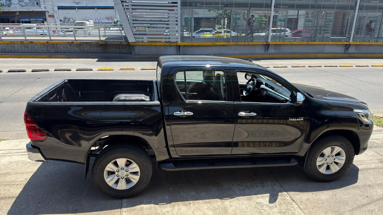 TOYOTA HILUX TDI DOBLE CAB 4X4 TA 2019