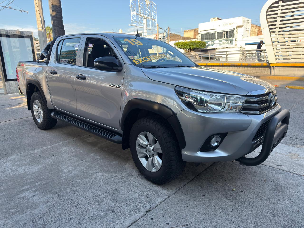 TOYOTA HILUX TRD TM 4X2
