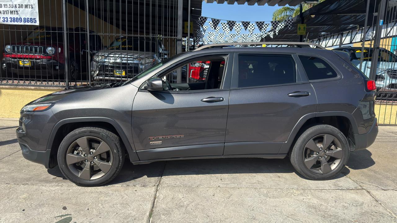 JEEP CHEROKEE SUV TA 2016 LEGALIZADA 75 ANIVERSARIO