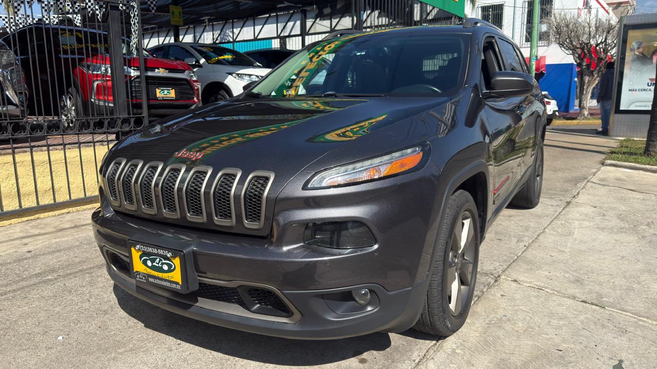 JEEP CHEROKEE SUV TA 2016 LEGALIZADA 75 ANIVERSARIO