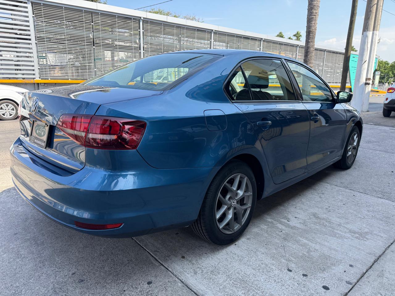 VOLKSWAGEN JETTA SEDAN TA