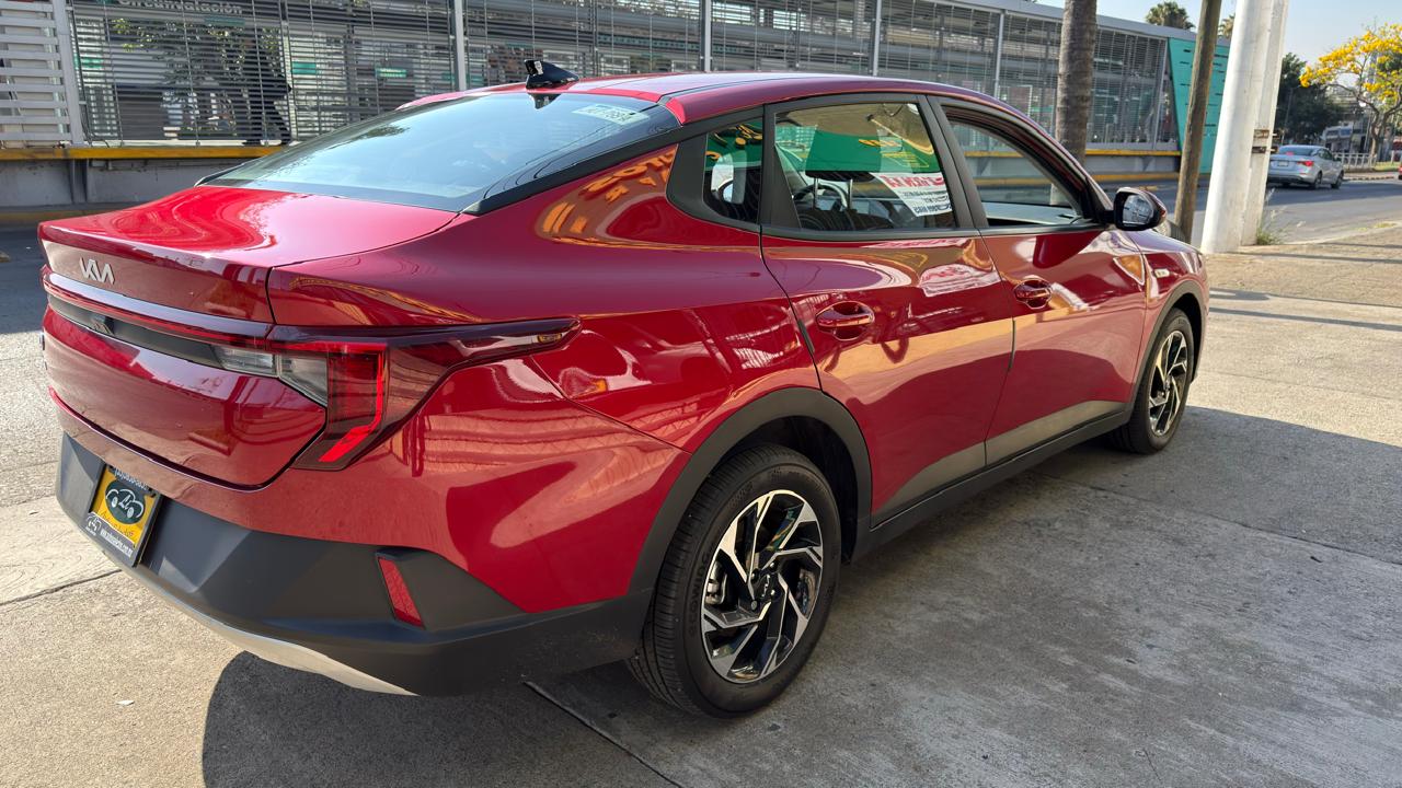 KIA K3 EX PACK SEDAN TA 2024