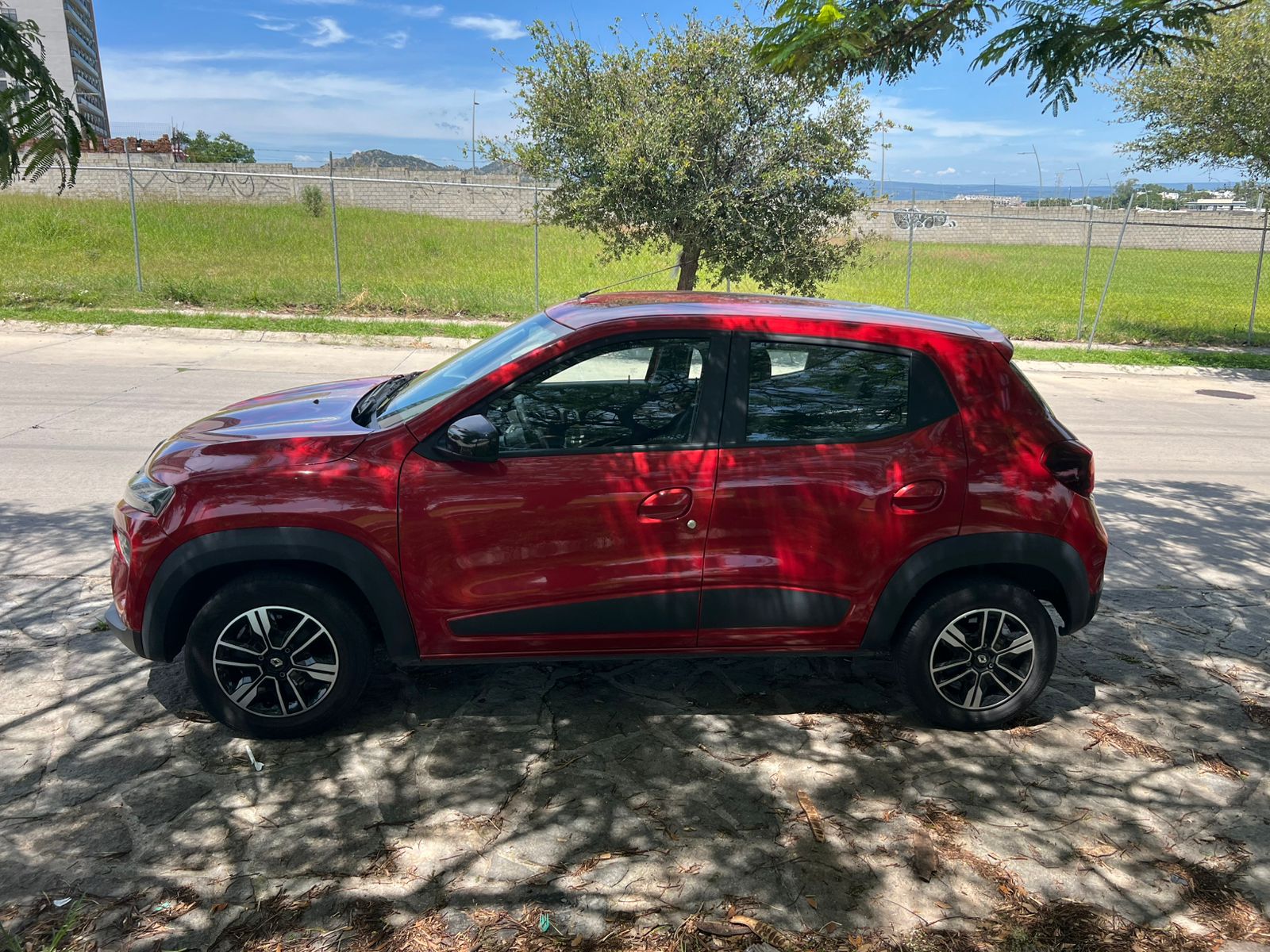 RENAULT KWID HB TM 2024