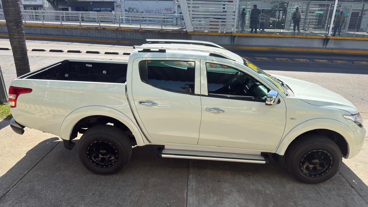 MITSUBISHI L200 DOBLE CAB TM 2016