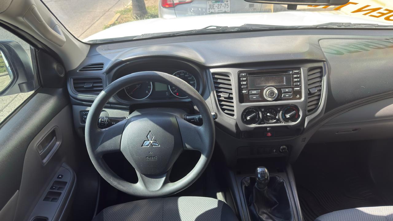 MITSUBISHI L200 DOBLE CAB TM 2016