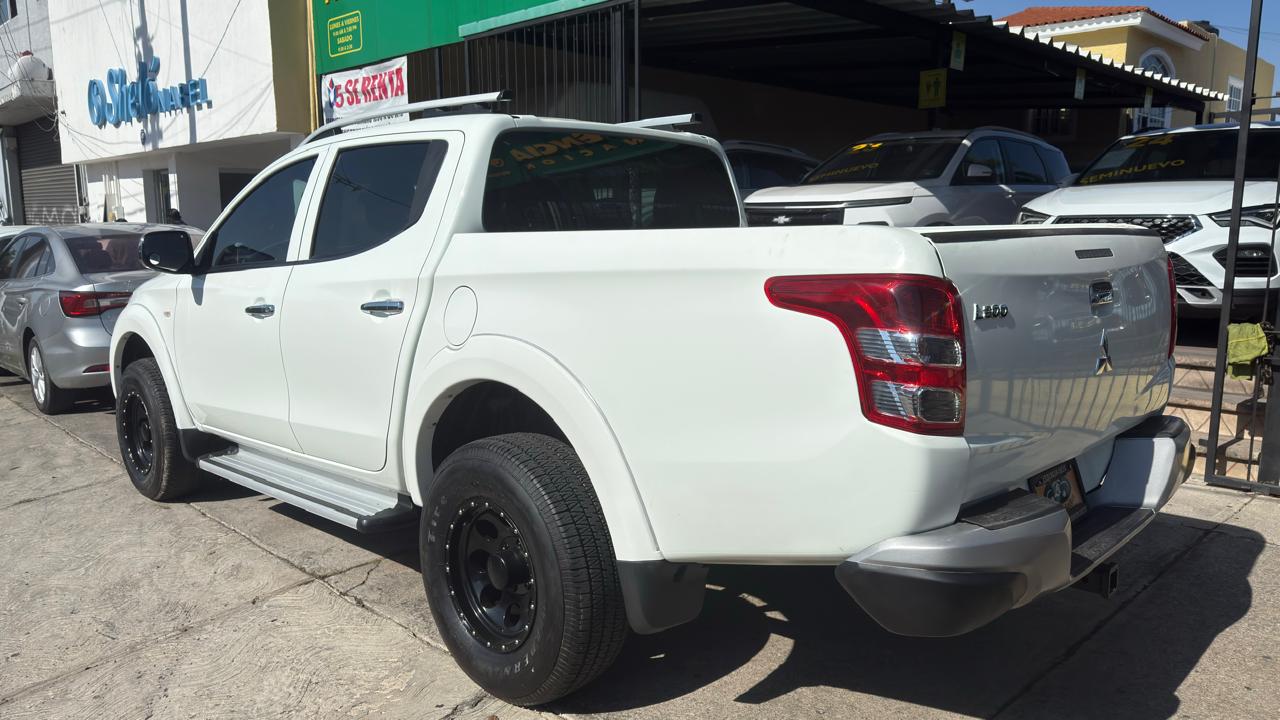 MITSUBISHI L200 DOBLE CAB TM 2016
