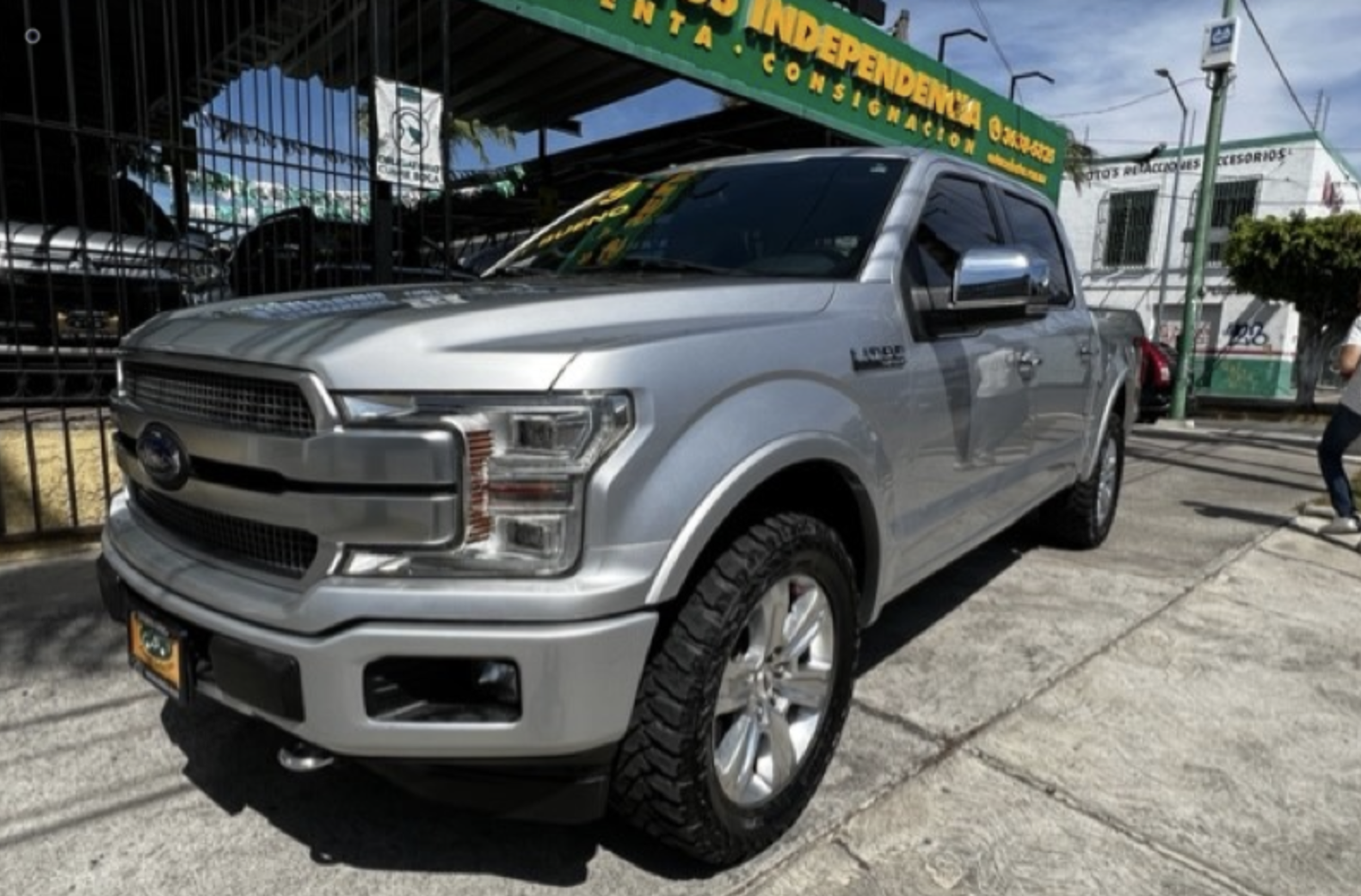 FORD LOBO PLATINUM 4X4 DOBLE CAB TA V6