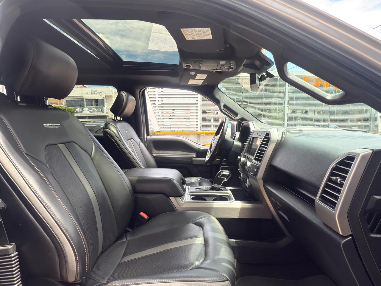 FORD LOBO PLATINUM 4X4 V6 DOBLE CAB TA 2019