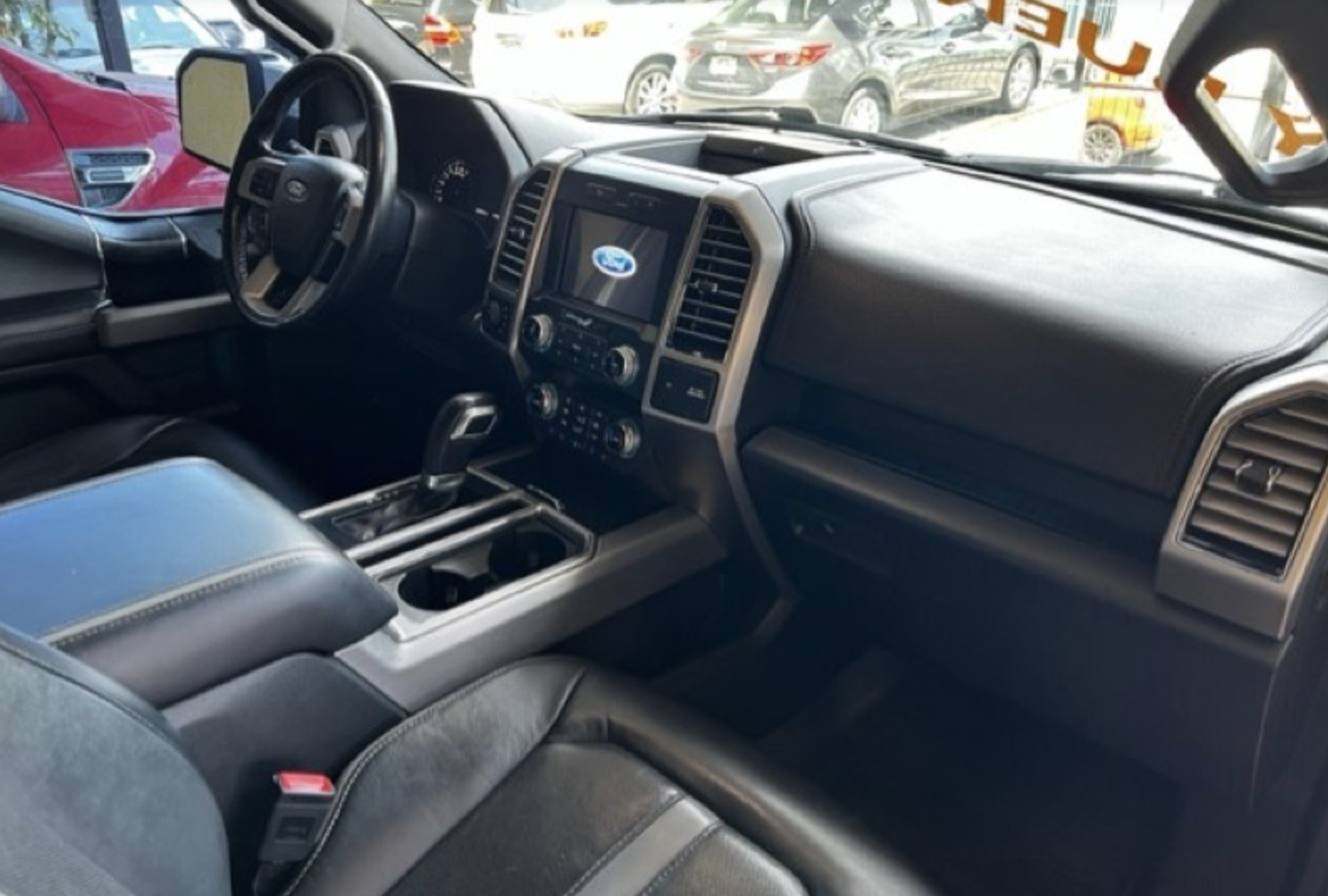 FORD LOBO PLATINUM 4X4 DOBLE CAB TA V6