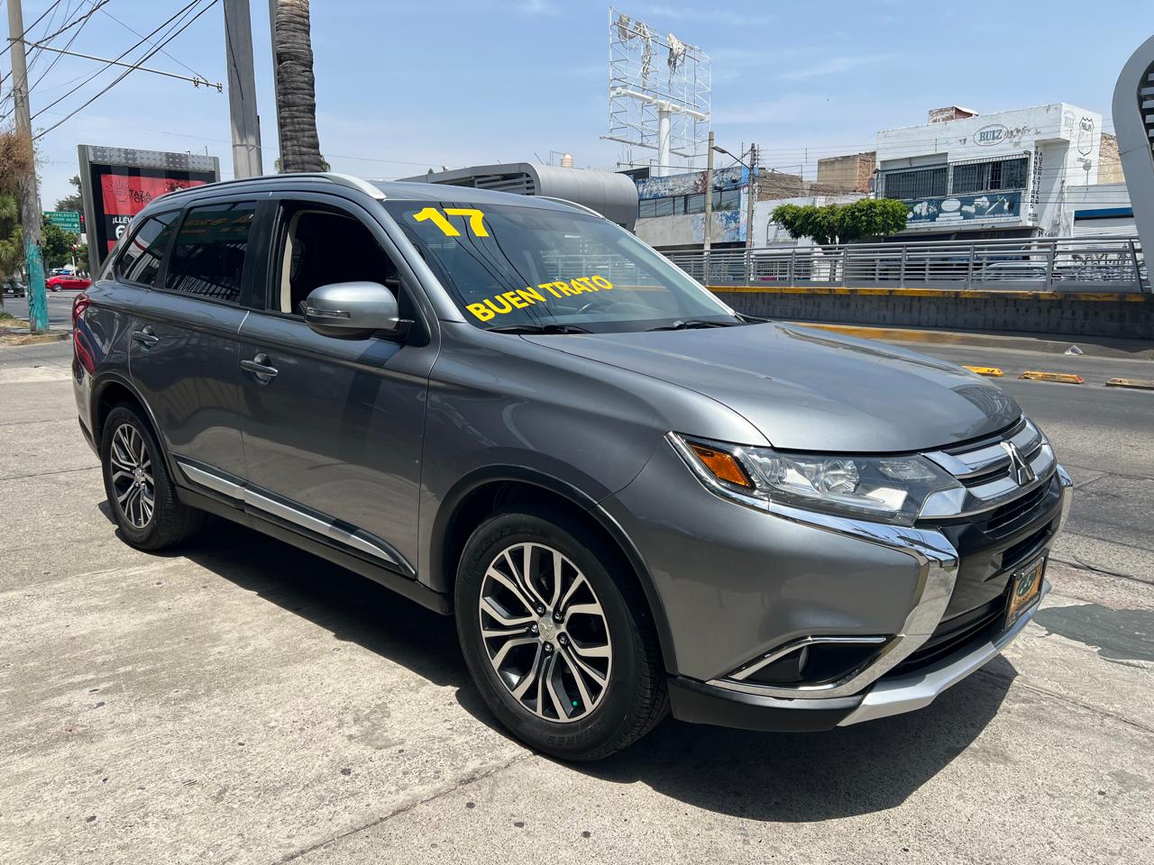 MITSUBISHI OUTLANDER ES SUV TA 2017