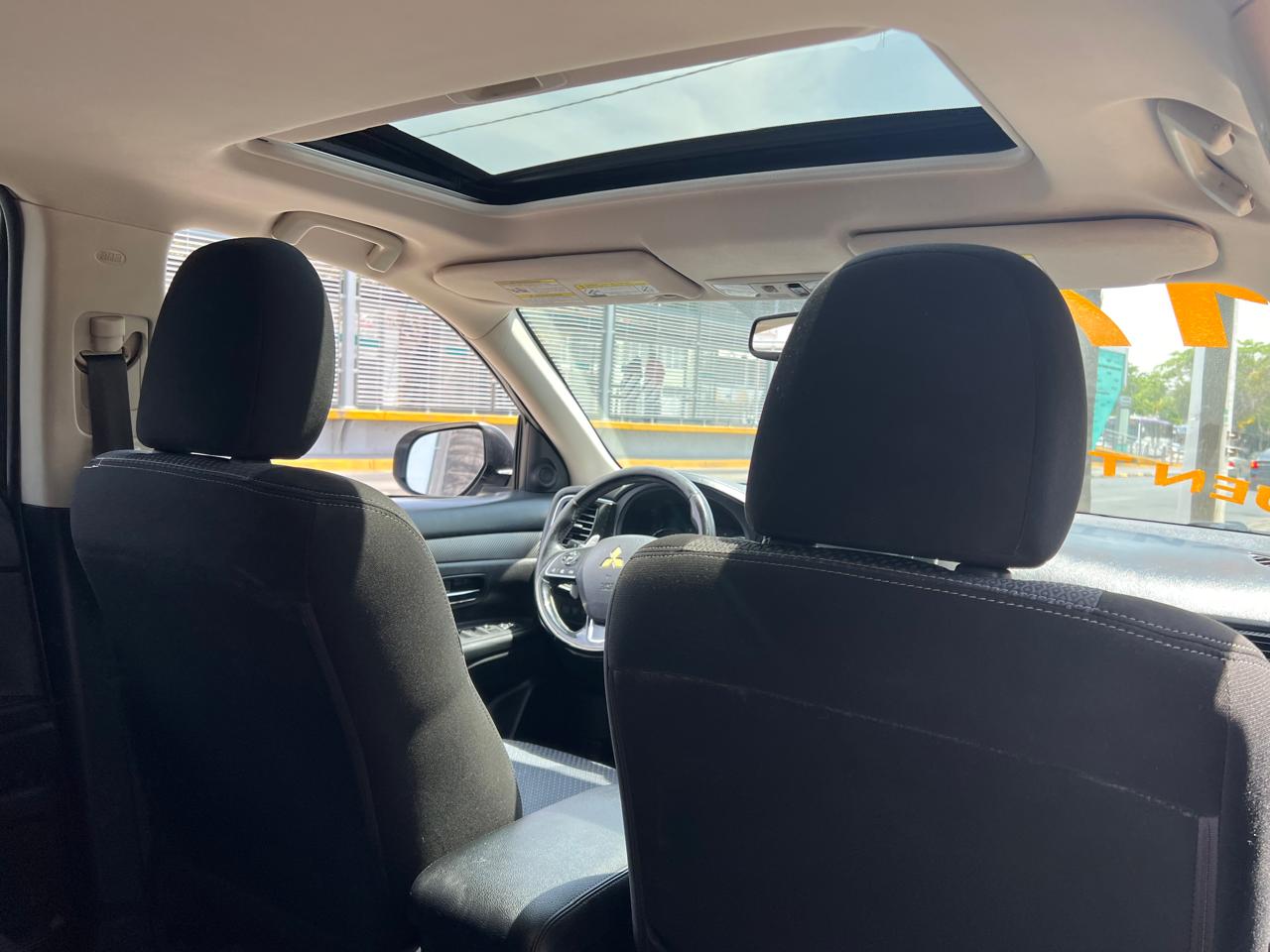 MITSUBISHI OUTLANDER ES SUV TA 2017