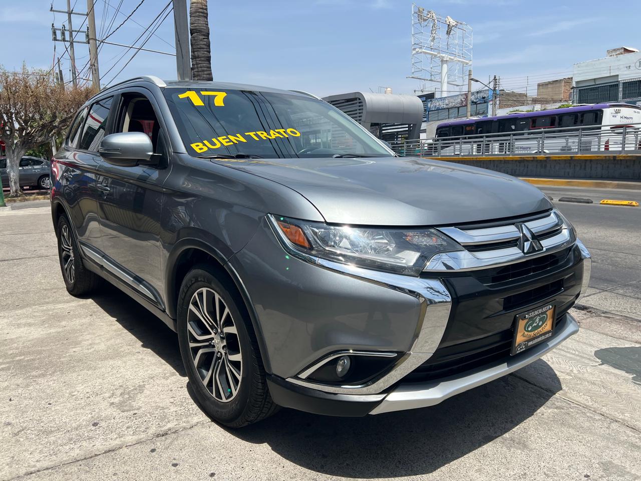 MITSUBISHI OUTLANDER ES SUV TA 2017