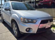 MITSUBISHI OUTLANDER LS TA 2010