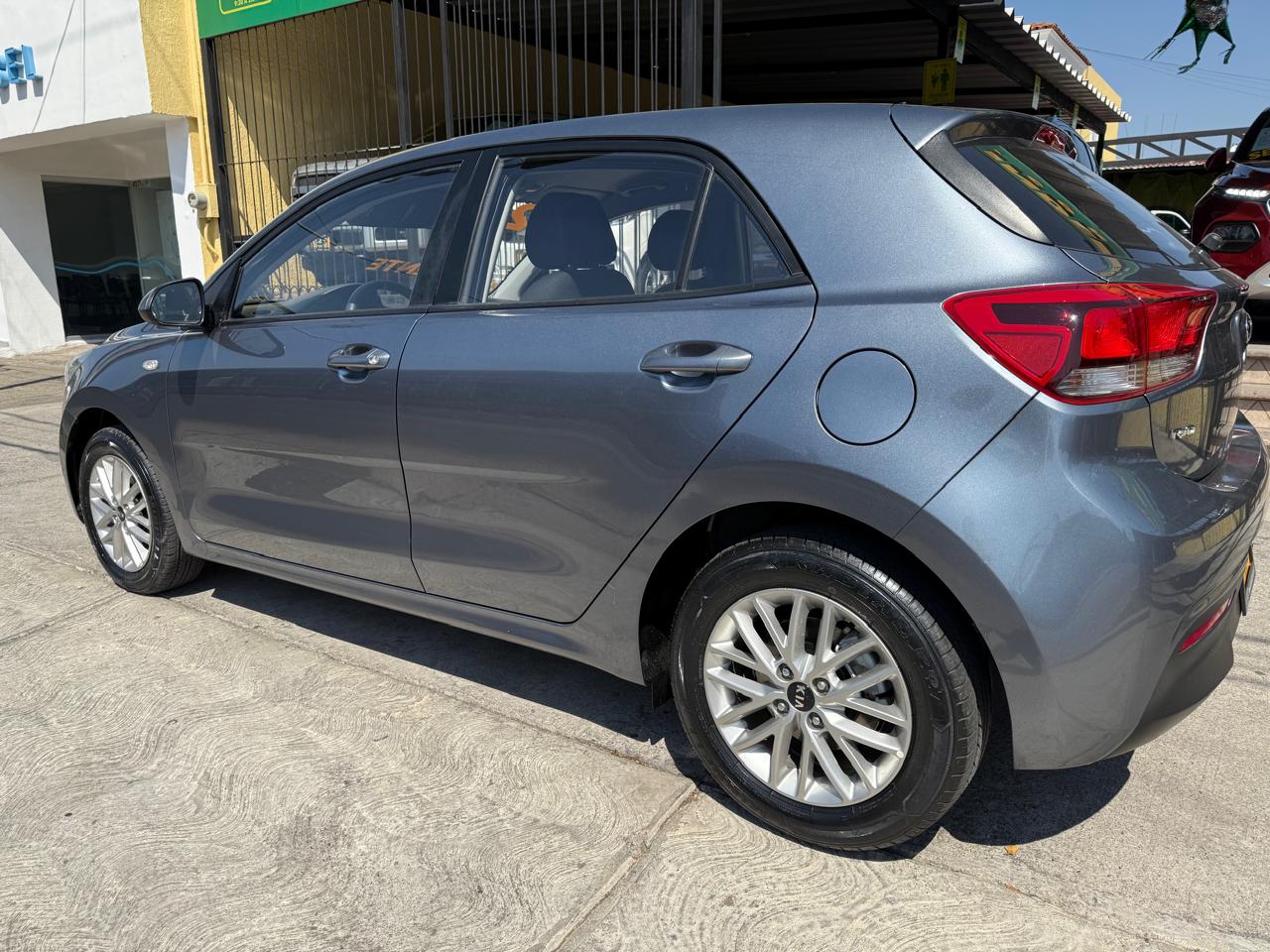 KIA RIO LX HB TA