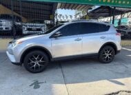 TOYOTA RAV4 SE QC TA 2017