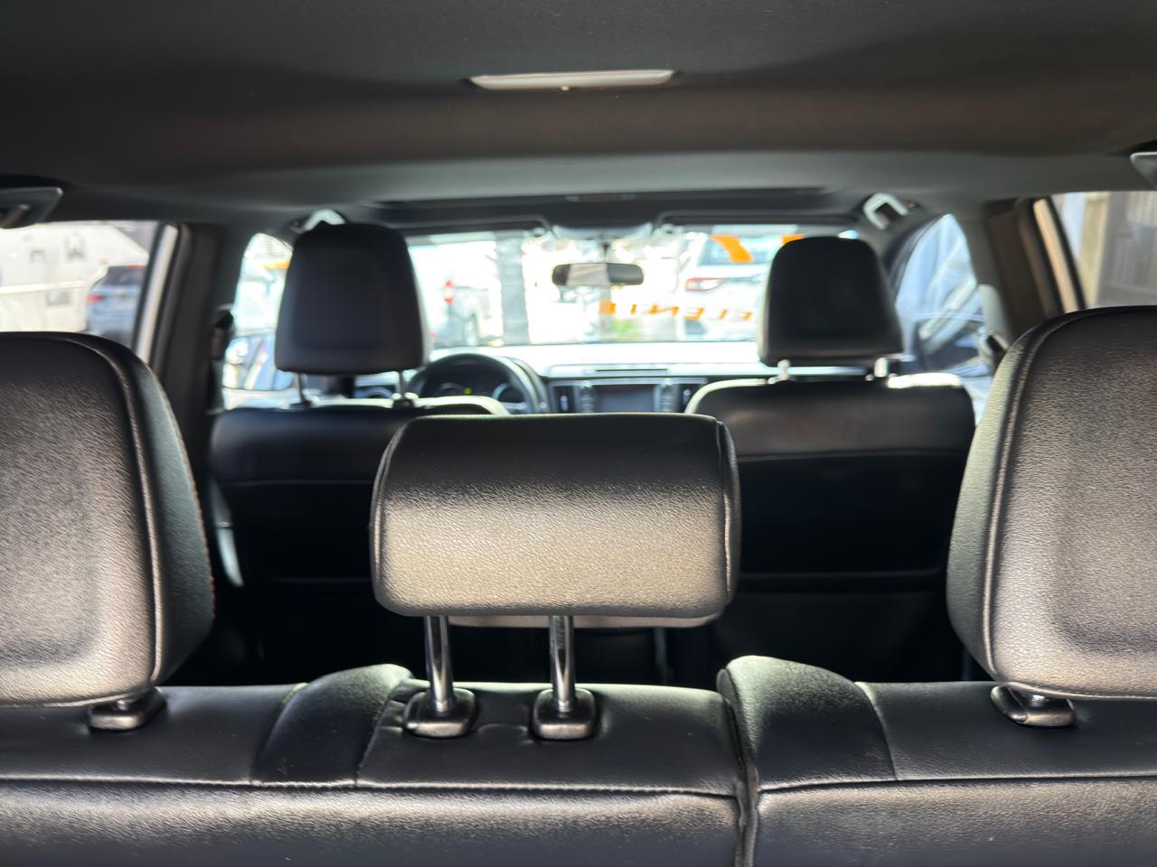 TOYOTA RAV4 SE QC TA 2017