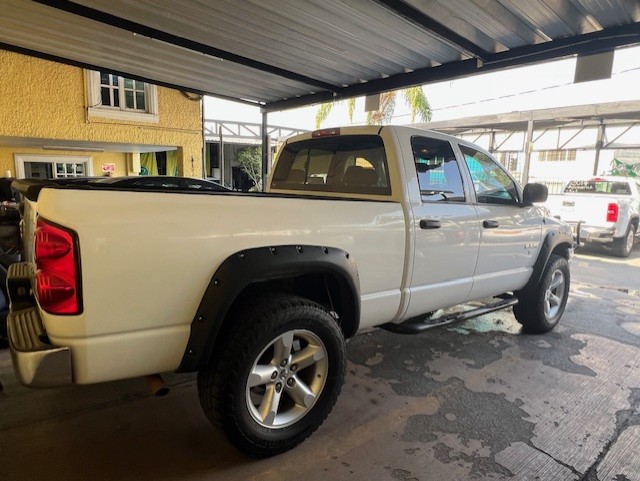 DODGE RAM 1500 4X4 DOBLE CAB LEGALIZADA