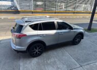 TOYOTA RAV4 SE QC TA 2017