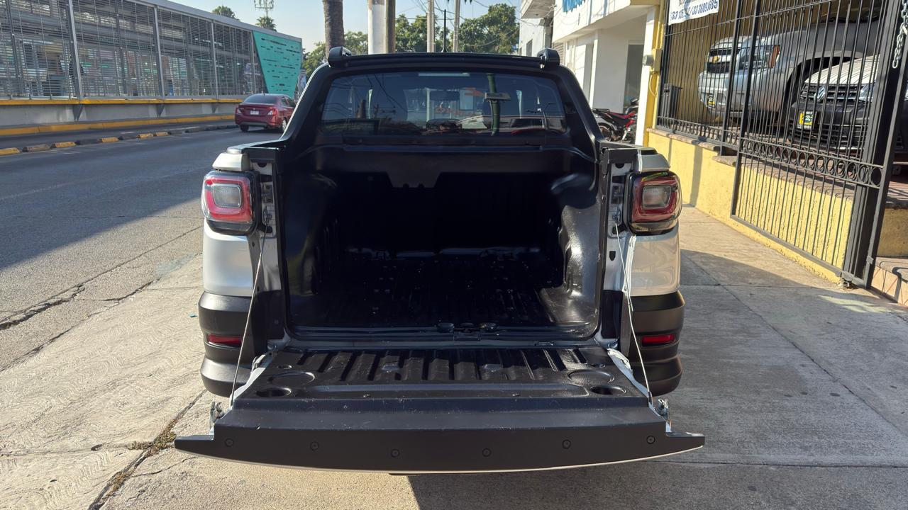 DODGE RAM700 SLT DOBLE CAB TM 2022