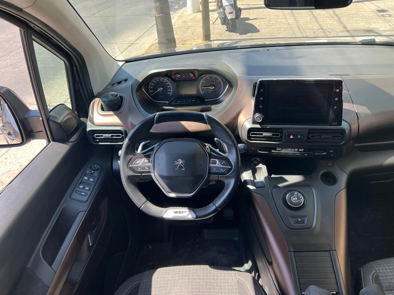 PEUGOT RIFTER GT 7 PASAJEROS TA 2022