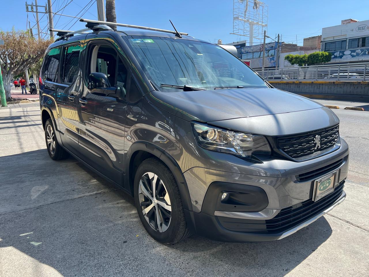 PEUGOT RIFTER GT 7 PASAJEROS TA 2022