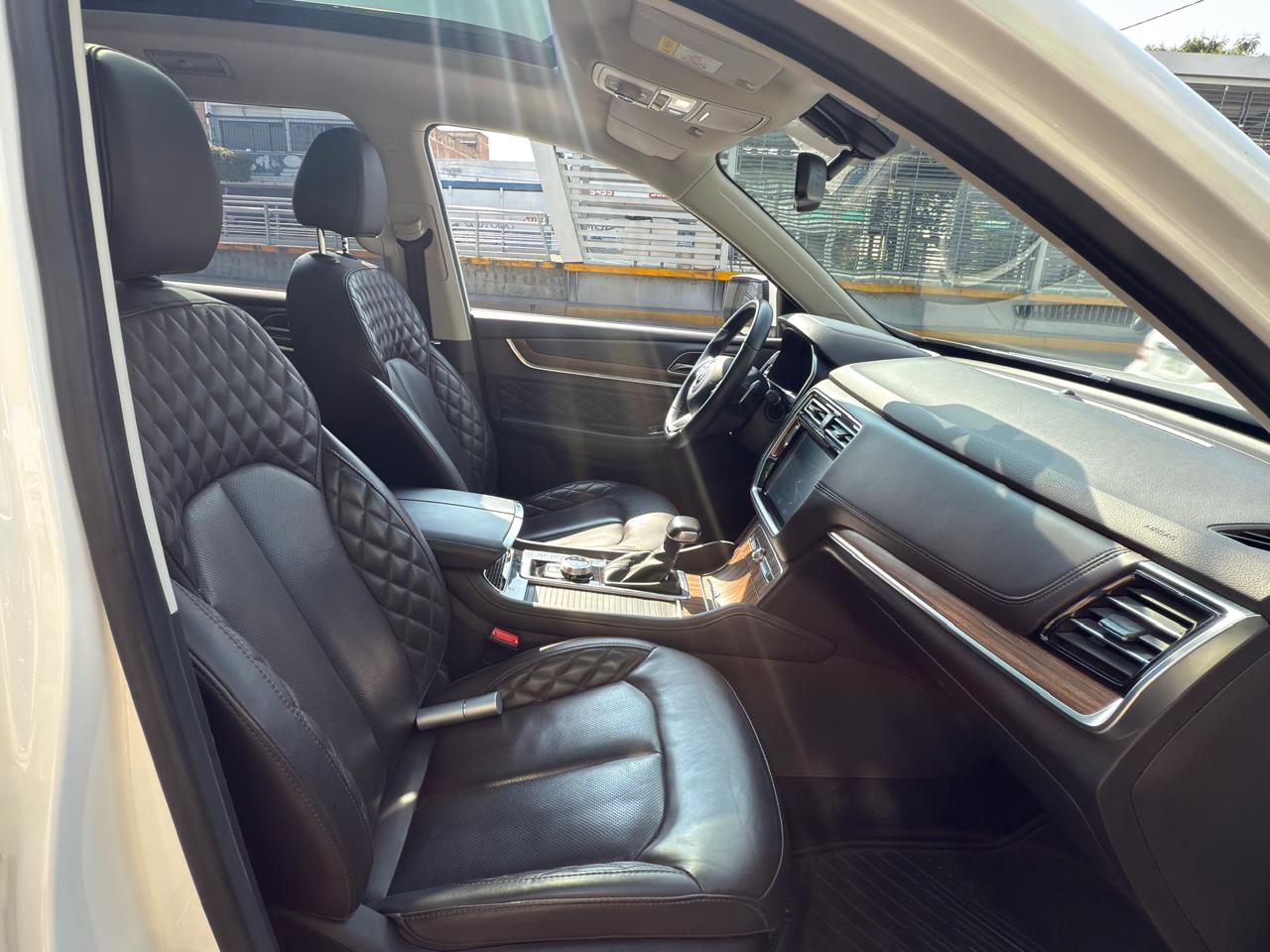 MG RX8 ELEGANCE LIMITED 7 PASAJEROS SUV TA