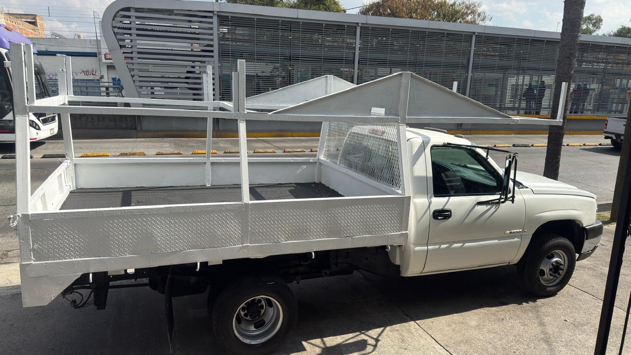 CHEVROLET SILVERADO 3500 TM CARGA CON PLATAFORMA 2007