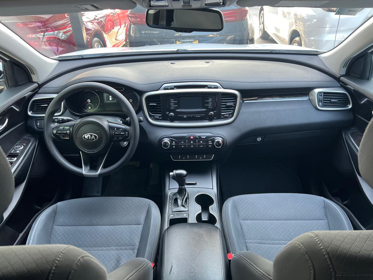 KIA SORENTO LX TA 7 PASAJEROS